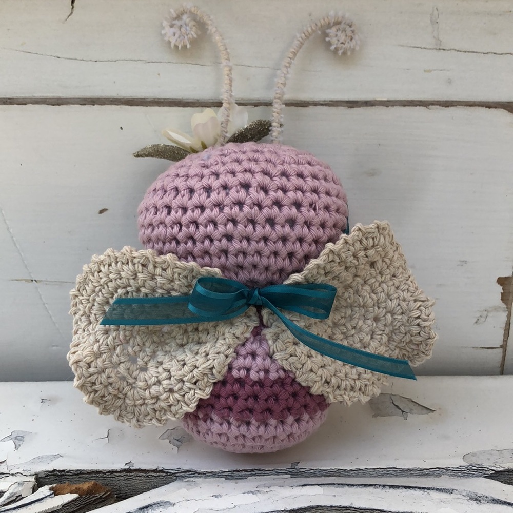 Crocheted Bumblebee 🐝 - Picture 5 of 5